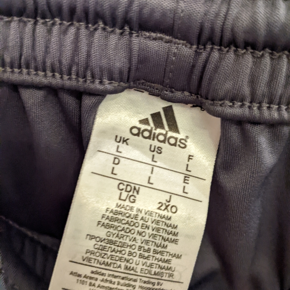 Men's Adidas Athletic shorts - size L